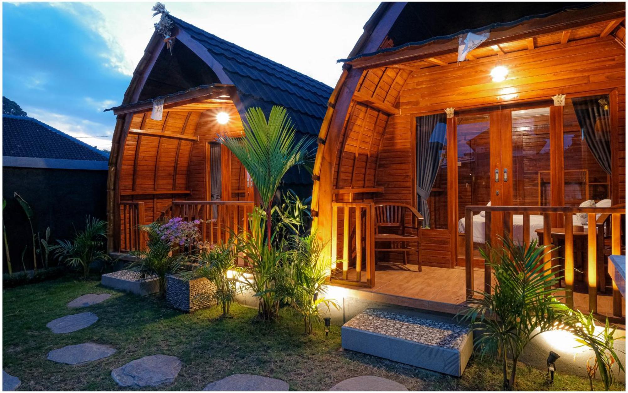 Hotel The Backyard House à Selemadeg Extérieur photo